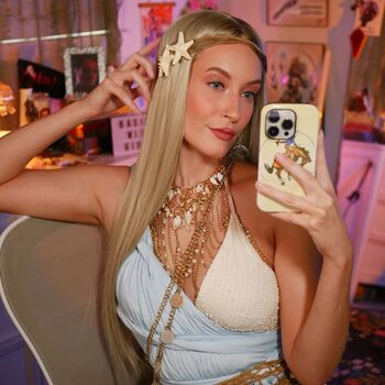 Full leaked Basicwitgirl page private onlyfans photo