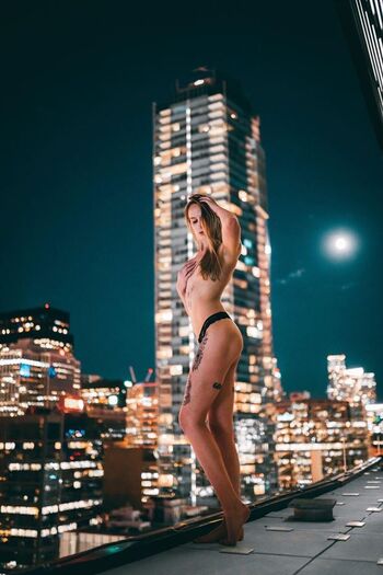 Full leaked Batmoan private onlyfans photo