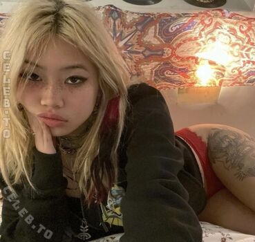 Full leaked Beabadoobee page private onlyfans photo