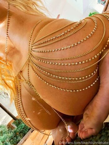 Full leaked Beachbunniebabe private onlyfans photo