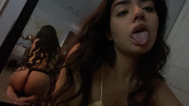 Full leaked Beccanslayzz private onlyfans photo