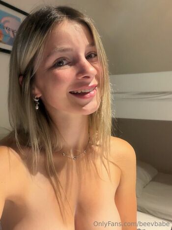 Full leaked Beeev v private onlyfans photo
