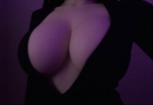 Full leaked Bellabunnieee private onlyfans photo
