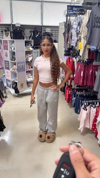 Full leaked Belle rose private onlyfans photo