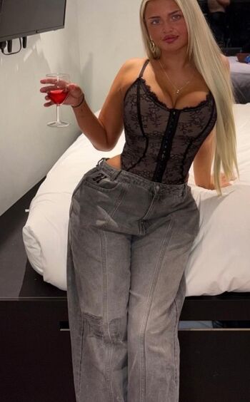 Full leaked Beth gould page private onlyfans photo