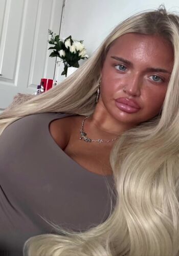Full leaked Beth gould page private onlyfans photo
