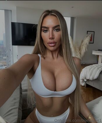 Full leaked Bianca jae page private onlyfans photo