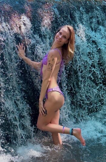Full leaked Blondeeegirl page private onlyfans photo