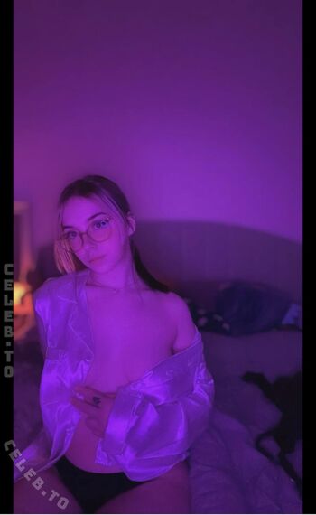 Full leaked Blossomprinxess  page private onlyfans photo