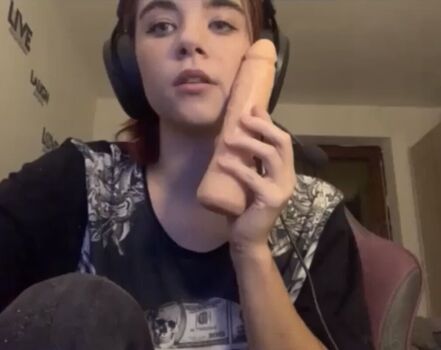 Full leaked Blueyedbambi private onlyfans photo