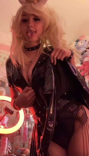 Full leaked Bobbie moore page private onlyfans photo