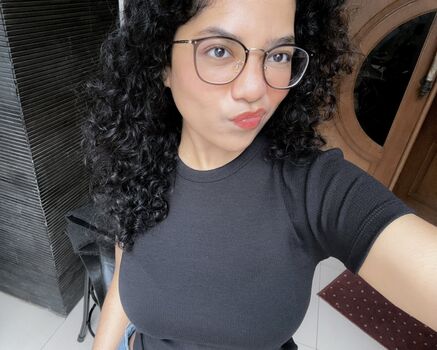 Full leaked Bootlegshakira private onlyfans photo