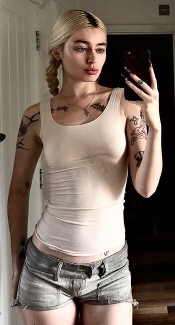 Full leaked Bridesque private onlyfans photo