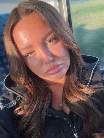 Full leaked British chavs private onlyfans photo