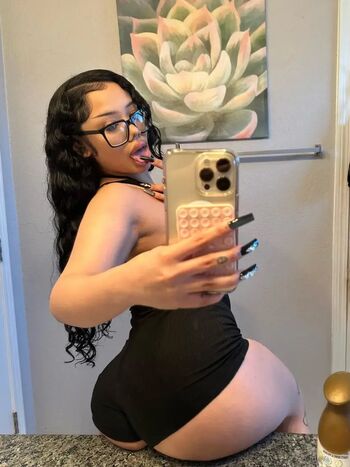 Full leaked Brittney zelada private onlyfans photo