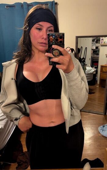 Full leaked Brittsprettypeach private onlyfans photo