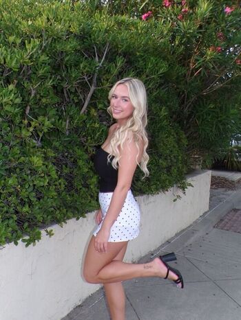 Full leaked Brooke aundrea private onlyfans photo