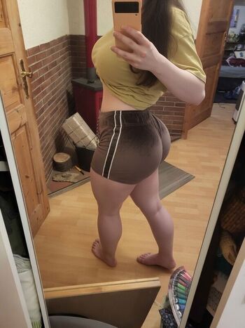 Full leaked Bunysae private onlyfans photo