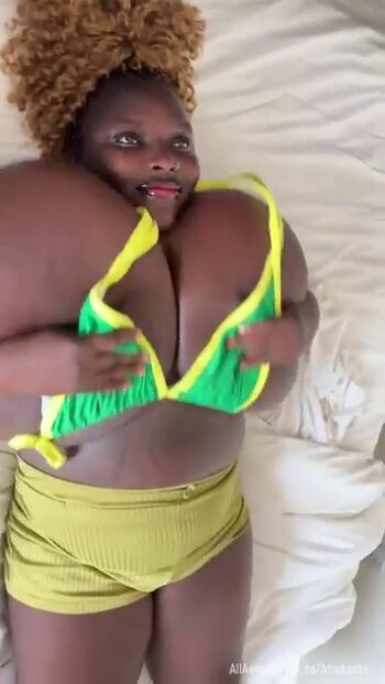Full leaked Busty vivian page private onlyfans photo