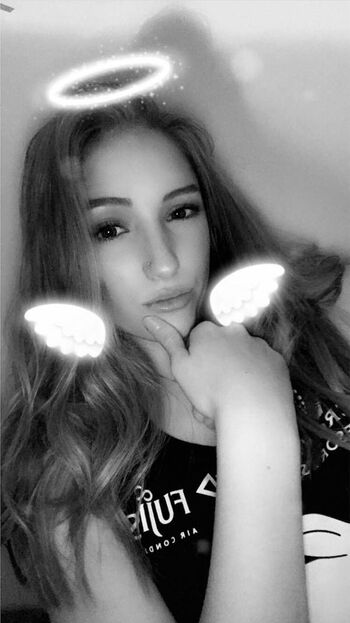 Full leaked Caitlin beevers private onlyfans photo