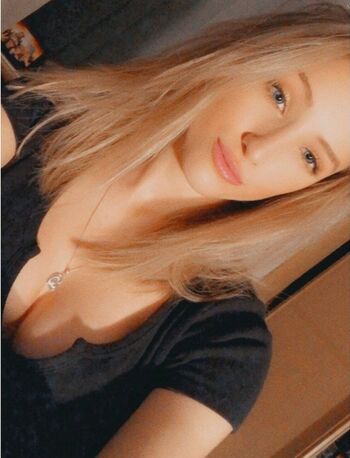 Full leaked Caitlin beevers private onlyfans photo