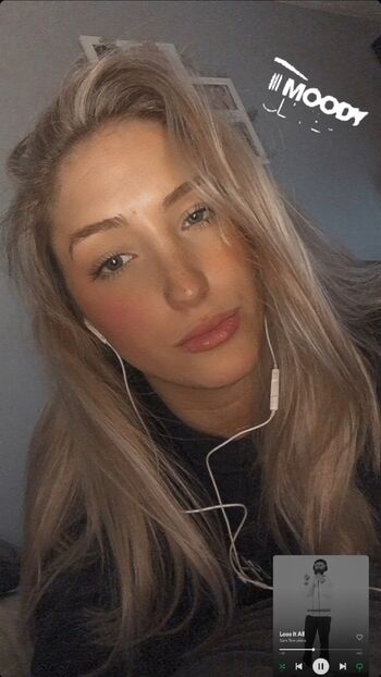 Full leaked Caitlin beevers private onlyfans photo