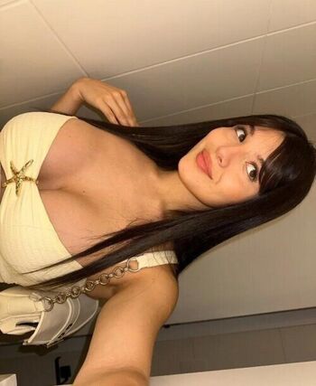 Full leaked Camily squrt private onlyfans photo