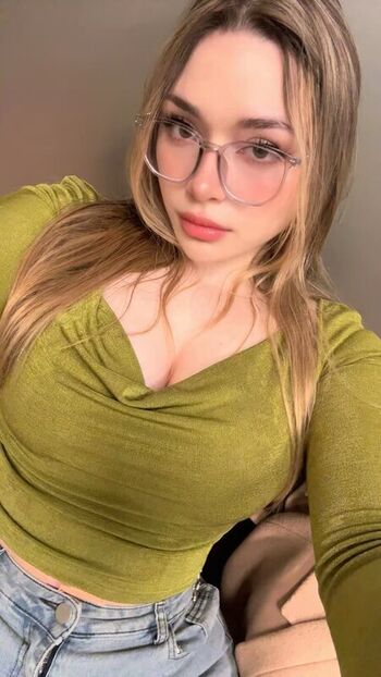 Full leaked Candyrobbs private onlyfans photo