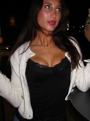 Full leaked Caroline bowers private onlyfans photo