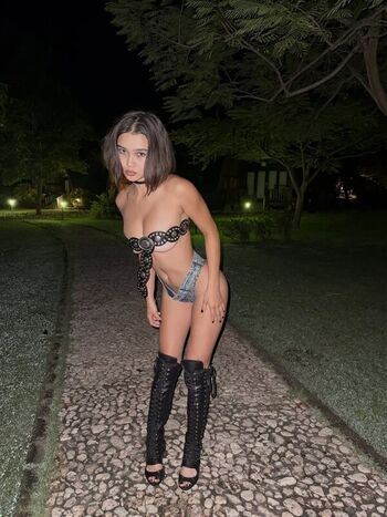 Full leaked Cassaraa page private onlyfans photo