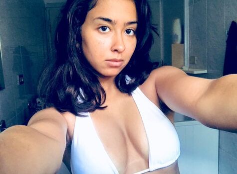 Full leaked Caterwllow private onlyfans photo