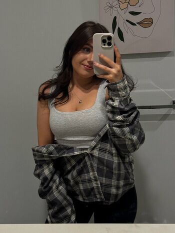 Full leaked Celyphonee private onlyfans photo