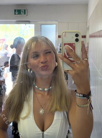Full leaked Chantall smd private onlyfans photo
