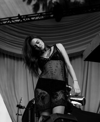 Full leaked Charlotte lawrence page private onlyfans photo