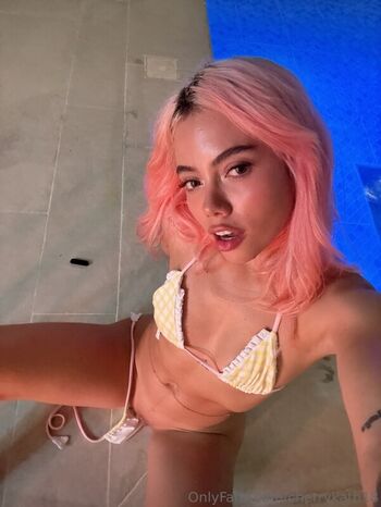 Full leaked Cherry flavor page private onlyfans photo
