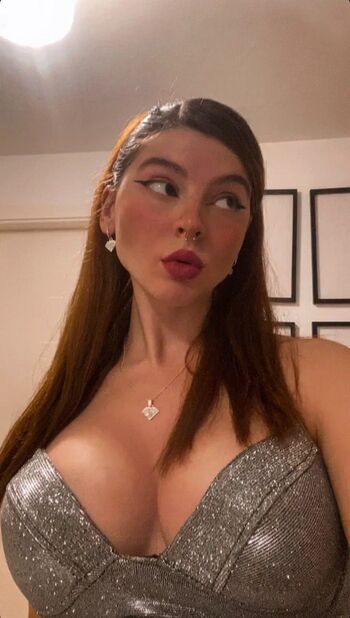 Full leaked Chispipika private onlyfans photo