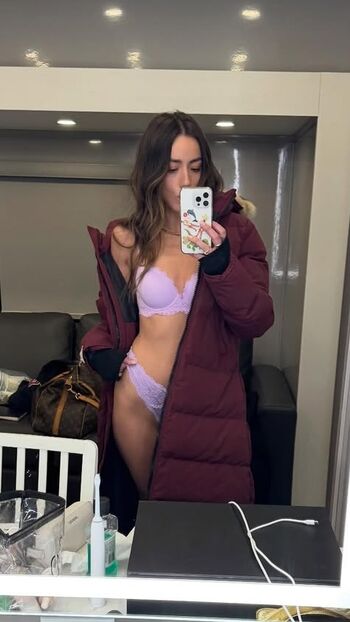 Full leaked Chloe bennet private onlyfans photo