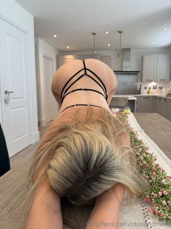 Full leaked Chloe may page private onlyfans photo