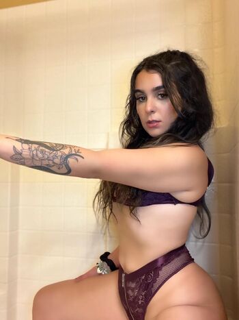 Full leaked Chloebelle private onlyfans photo