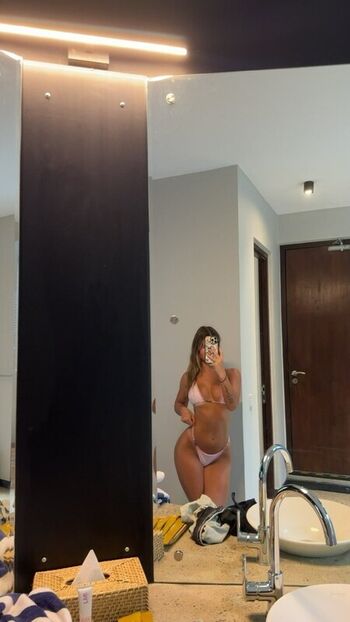 Full leaked Chlotobin page private onlyfans photo