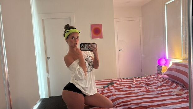 Full leaked Chlotobin page private onlyfans photo