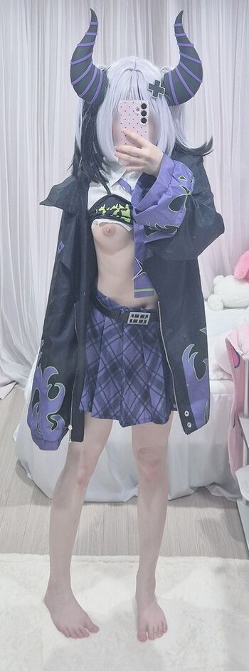 Full leaked Nenechi/ private onlyfans photo