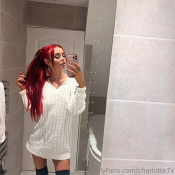 Full leaked Chxrlottegr private onlyfans photo