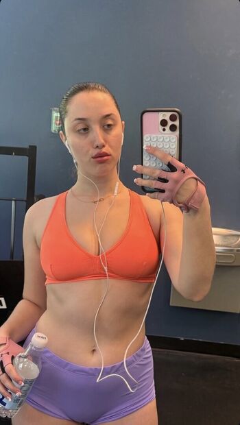 Full leaked Clara perlmutter page private onlyfans photo