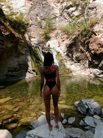 Full leaked Cllaroc private onlyfans photo