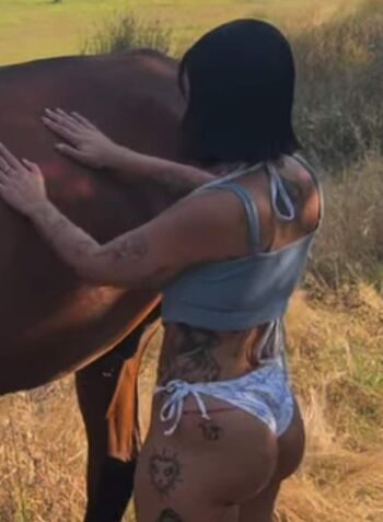 Full leaked Crismaia private onlyfans photo