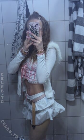 Full leaked Crystalmarykitty page private onlyfans photo