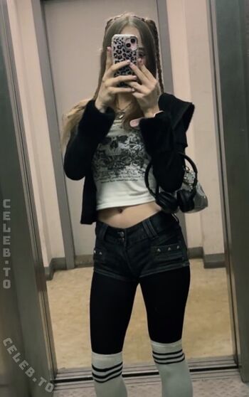 Full leaked Crystalmarykitty page private onlyfans photo