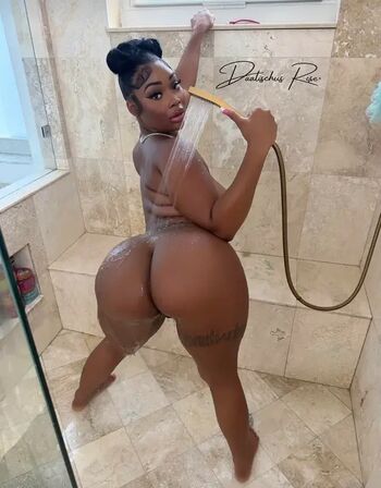 Full leaked Daalischus private onlyfans photo