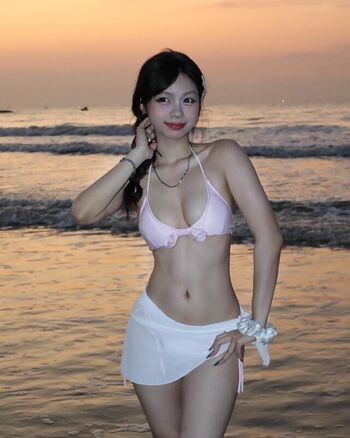 Full leaked Dan chuu page private onlyfans photo